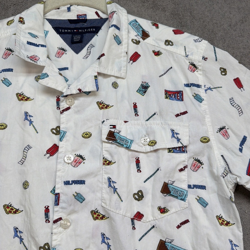 Tommy Hilfiger Boys Short Sleeve Button Up Shirt Food Print Large 16-18‎